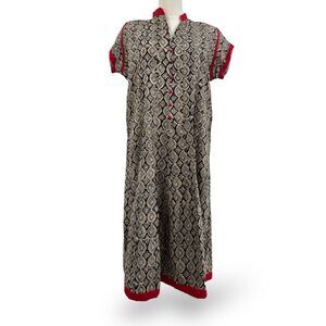 Vintage 50s 60s Handsewn A-line Dress Blk/Creme with V Neck, Red Stand up Collar